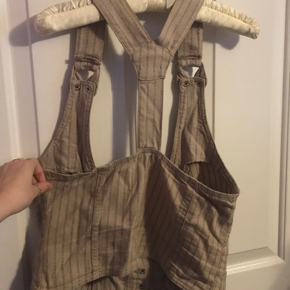 Vest - Picture 6 of 7